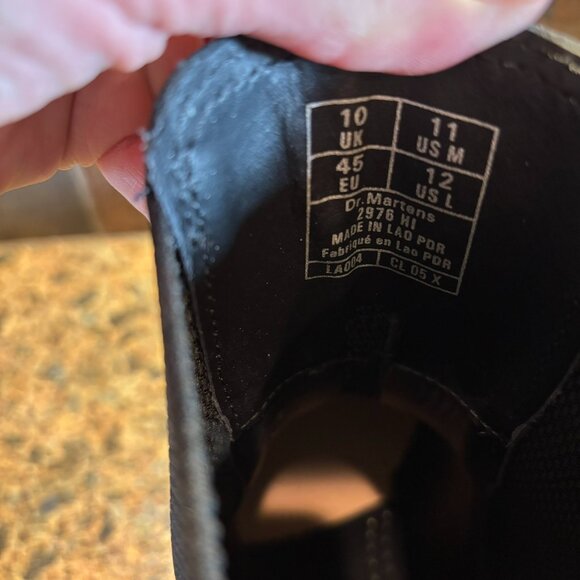 New Dr. Doc Martens Air Wair Men's 2976 HI Chelsea Boot 11 Black Smooth Leather - Picture 8 of 12